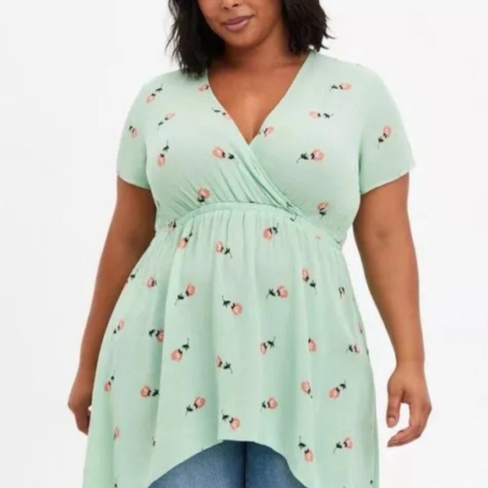 Torrid Mint Green Floral Tunic Top
